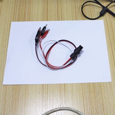 machine d'évaluation de la batterie 120W 18650 appareil de contrôle cylindrique de capacité de batterie au lithium 21700 26650