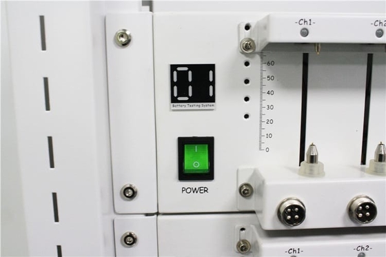 Charge de batterie de la Manche 8 et appareil de contrôle distincts 18650 de décharge machine d'évaluation de 26650 batteries