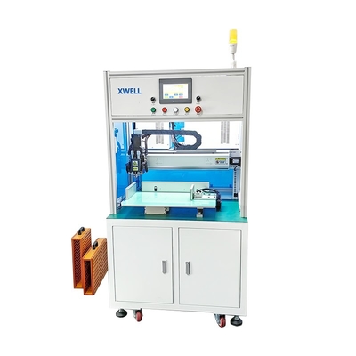 Soudeuse automatique unilatérale pour batterie cylindrique