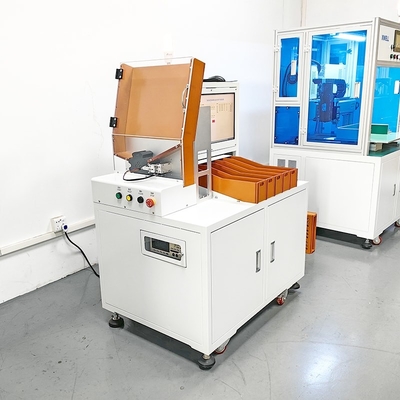 Machine de tri automatique de batterie à 5 canaux pour cellule cylindrique 18650 21700