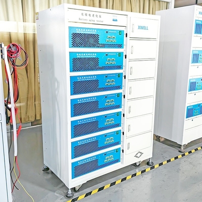 Machine de chargement et de déchargement de la batterie