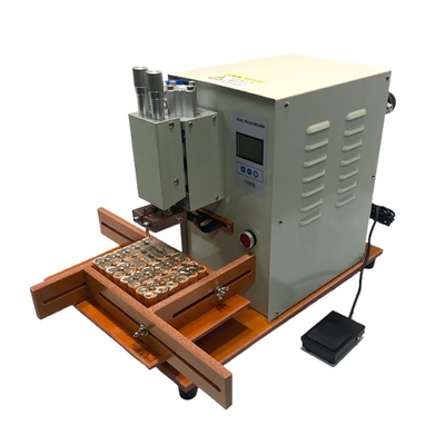 Machine 15KW de Mini Cylindrical Battery Pack Welding pour la batterie 18650