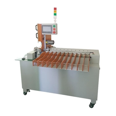 Lithium Ion Battery Cell Sorting Machine 11 canaux pour l'appareil de contrôle de batterie d'ordinateur portable