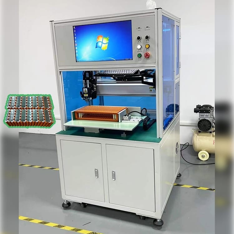 Machine automatique latérale simple de soudage par points de paquet de batterie pour 18650 21700 cellules cylindriques