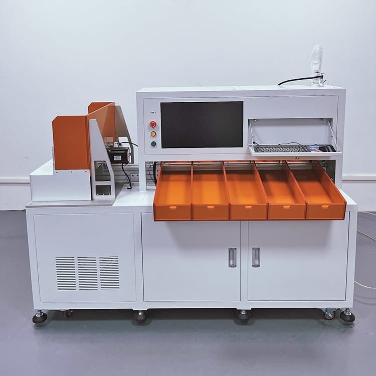 5 appareil de contrôle cylindrique de trieuse de cellules du lithium de la Manche 32130 33130 pour la ligne de paquet de batterie