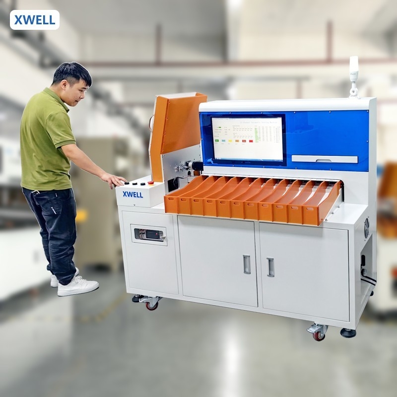 Machine de tri de batterie à 11 canaux avec écran tactile pour cellule 18650 21700