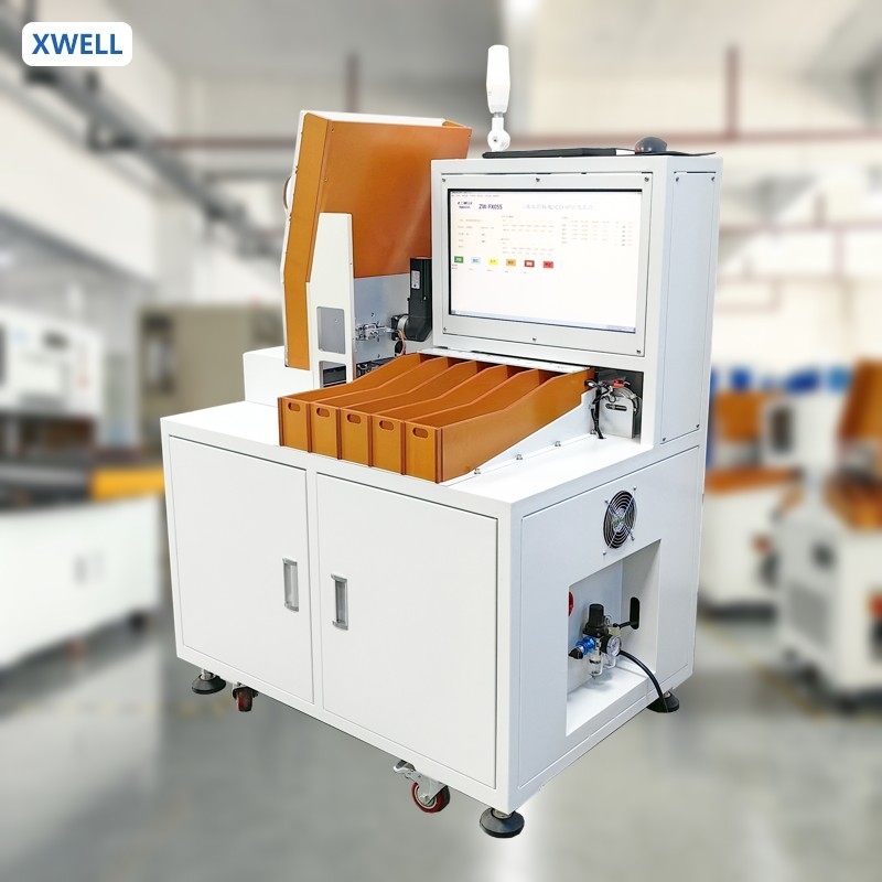 Machine de tri automatique de cellules cylindriques à 5 canaux pour la fabrication de batteries au lithium