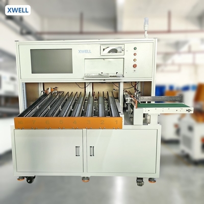 Machine de tri automatique à cellules de lithium prismatiques